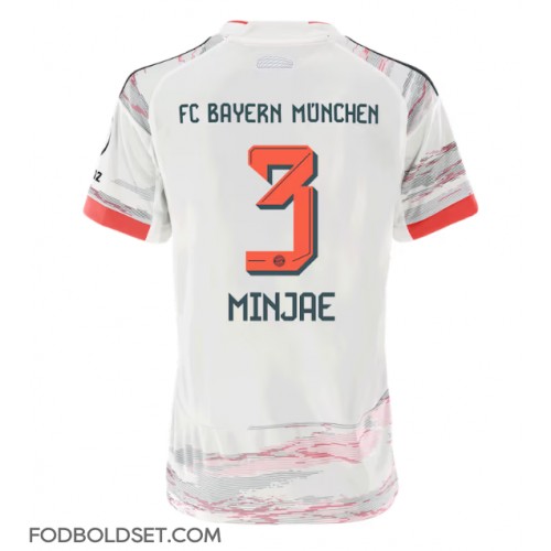 Bayern Munich Kim Min-jae #3 Udebanetrøje Dame 2025-26 Kortærmet